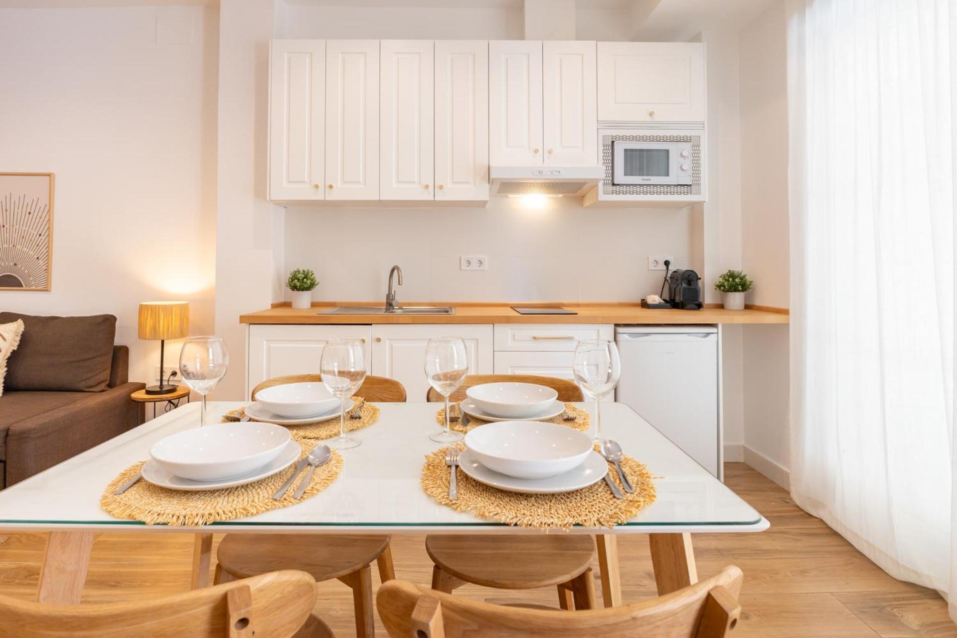 Isg Apartments Triana Estudio 2 塞维利亚 外观 照片
